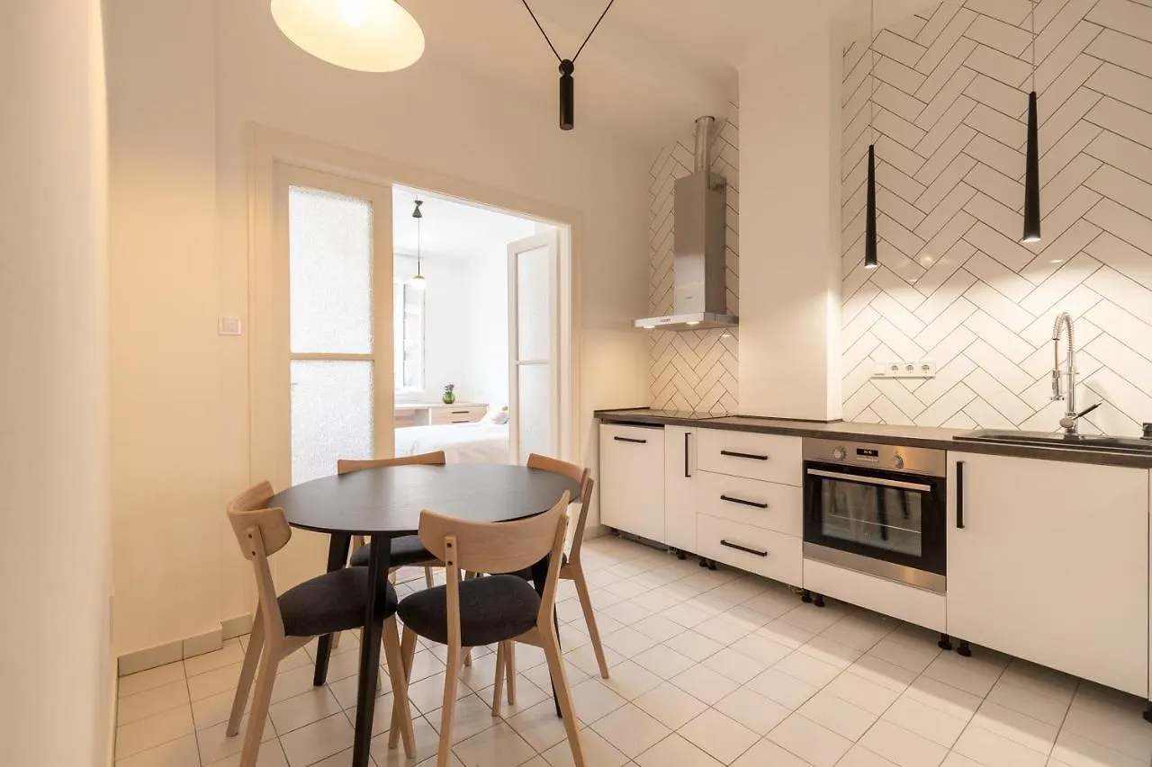 The Palm Springs Apartment Budapest