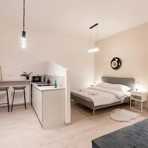  Appartamento Kl31 - Urban Escape - Prime Location - Klauzal Square By Bqa